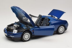 Alfa Romeo Spider 916 Zils Maisto 1:18 31831 Metāls — attēls 2 no 8