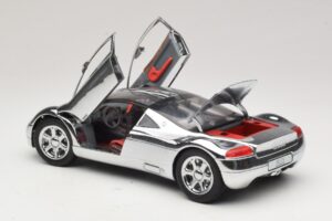 Audi Avus Quattro Chrome Silver Revell 1:18 08830 Metāls — attēls 5 no 8