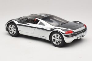 Audi Avus Quattro Chrome Silver Revell 1:18 08830 Metāls — attēls 7 no 8