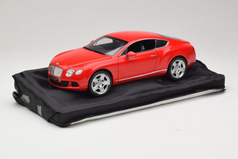 Bentley Continental GT Oranžs Minichamps 1:18 100139922-P1 Metāls