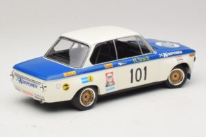 BMW 2002 #101 Koepchen H-J. Stuck Internationales ADAC 500km Eifelpokalrennen 1971 Minichamps 1:18 155702701 Metāls — attēls 2 no 6