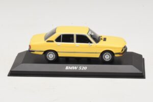 BMW 520 E12 Dzeltens Maxichamps 1:43 940023001 Metāls