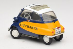 BMW Isetta 250 Lufthansa Revell 1:18 08926 Metāls — attēls 7 no 8