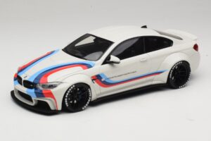 BMW M4 F82 Liberty Walk Aizvietotāja Kaste GT Spirit 1:18 GT067-R1 Sveķi