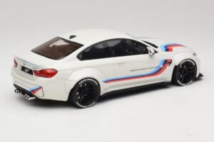 BMW M4 F82 Liberty Walk Aizvietotāja Kaste GT Spirit 1:18 GT067-R1 Sveķi — attēls 2 no 6