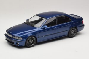 BMW M5 E39 Zils Metālisks KK-Scale 1:18 KKDC181621 Metāls