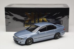 BMW M5 E39 Silverstone Blue Metallic KK-Scale 1:18 KKDC181622 Metāls — attēls 6 no 6