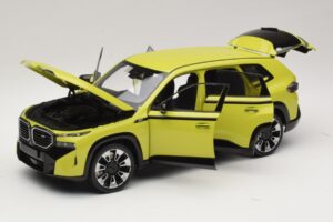 BMW XM G09 Dzeltens Minichamps 1:18 110023302 Metāls — attēls 2 no 8