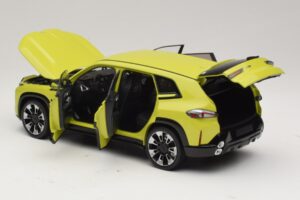 BMW XM G09 Dzeltens Minichamps 1:18 110023302 Metāls — attēls 5 no 8