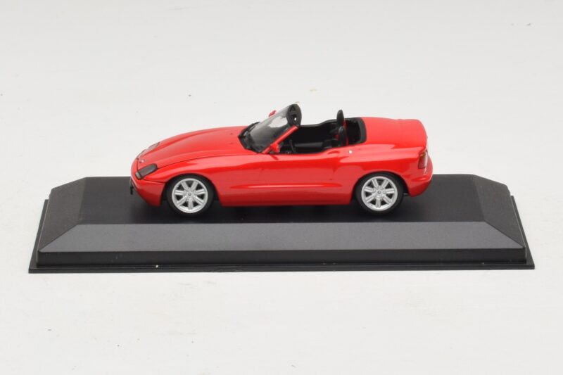 BMW Z1 Sarkans Minichamps 1:43 943020103 Metāls