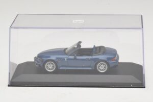 BMW Z3 E36/7 1.8 M Package Zils Aizstājējkaste Minichamps 1:43 80429411714-R1 Metāls — attēls 4 no 5