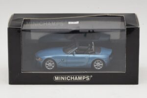 BMW Z4 E85 Gaiši Zils Metālisks Aizstājējkaste Minichamps 1:43 80420144054-R1 Metāls — attēls 5 no 5