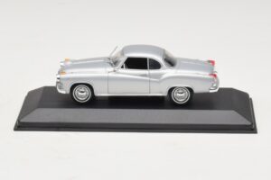 Borgward Isabella Kupeja Sudraba Minichamps 1:43 400096031 Metāls