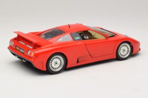Bugatti EB110 Sarkans Bburago 1:18 3055-P1 Metāls — attēls 3 no 8