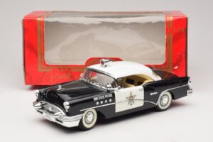 Buick Century Sun State Patrol Mira 1:18 6118 Metāls — attēls 8 no 8