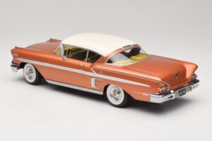 Chevrolet Bel Air Impala Coupe Vara & Krēmkrāsa KK-Scale 1:18 KKDC181591 Metāls — attēls 5 no 6