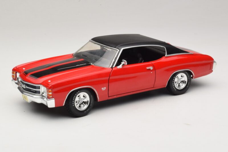 Chevrolet Chevelle SS454 Sarkans Maisto 1:18 31890-P1 Metāls