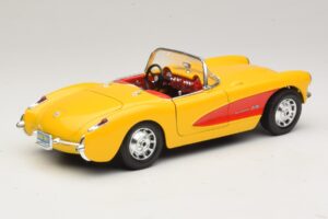 Chevrolet Corvette C1 Kabriolets Dzeltens Sarkans Bburago 1:18 3034-M2 Metāls — attēls 3 no 8