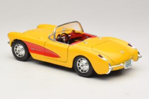 Chevrolet Corvette C1 Kabriolets Dzeltens Sarkans Bburago 1:18 3034-M2 Metāls — attēls 7 no 8