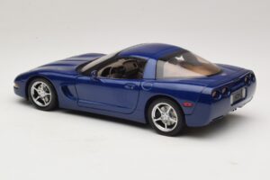 Chevrolet Corvette C5 Commemorative Edition Zils AUTOart 1:18 71157 Metāls — attēls 8 no 9