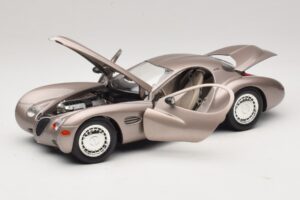 Chrysler Atlantic Bēšs Guiloy 1:18 68570 Metāls — attēls 2 no 8
