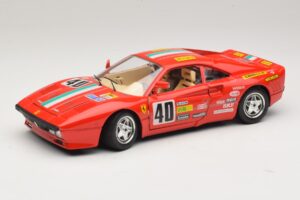 Ferrari 288 GTO #40 Sarkans Bburago 1:18 3027-P4 Metāls