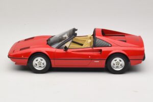 Ferrari 308 GTS Sarkans MCG 1:18 MCG18171 Metāls — attēls 3 no 6