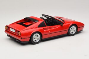 Ferrari 328 GTS Sarkans Ar Melnu Interjeru KK-Scale 1:18 KKDC180551 Metāls — attēls 3 no 7