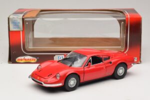 Ferrari Dino 246 Sarkans Majorette 1:18 5271 Metāls — attēls 8 no 8