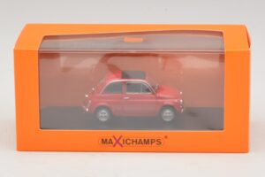 Fiat 500 L Sarkans Maxichamps 1:43 940121600 Metāls — attēls 5 no 5