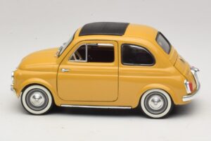 Fiat 500 Dzeltens Solido 1:18 8042 Metāls — attēls 4 no 8