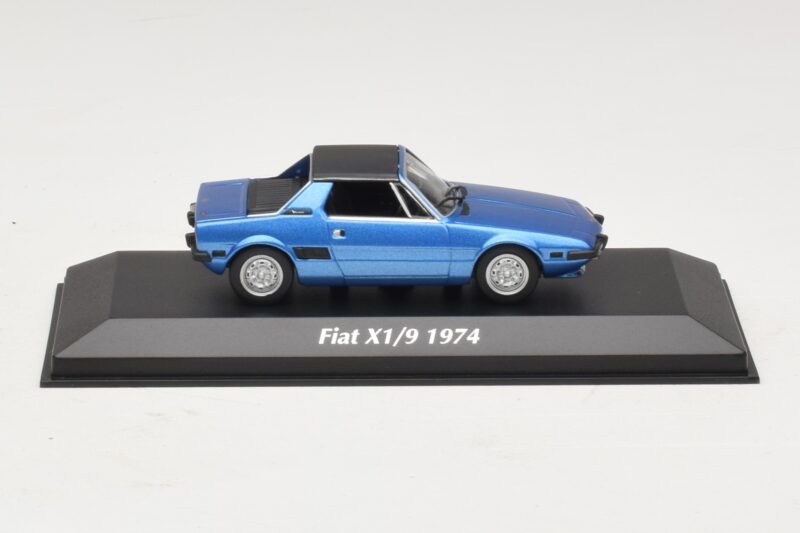 Fiat X1/9 Zils Maxichamps 1:43 Fiat X1/9 Zils Maxichamps 1:43 940121661 Metāls