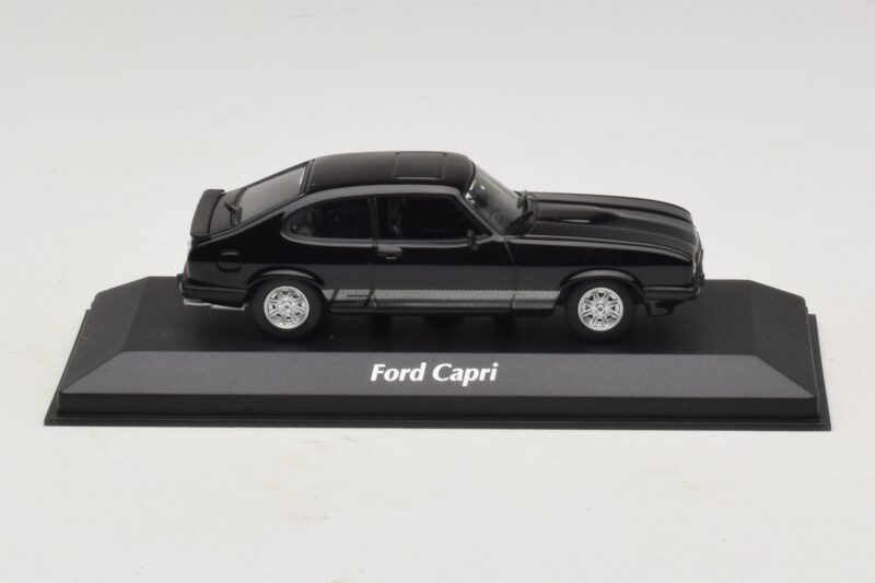 Ford Capri III Melns Maxichamps 1:43 940082220 Metāls