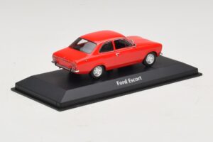 Ford Escort Mk1 Sarkans Maxichamps 1:43 940081001 Metāls — attēls 2 no 5