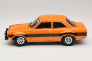 Ford Escort Mk1 RS1600 AVO Oranžs Ar Melnām Strīpām Minichamps 1:18 100688104 Metāls — attēls 4 no 8