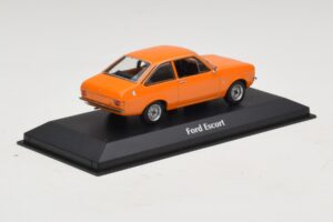 Ford Escort Mk2 Oranžs Maxichamps 1:43 940084101 Metāls — attēls 2 no 5
