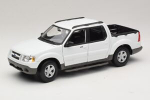 Ford Explorer Sport Trac Balts Maisto 1:18 36891 Metāls