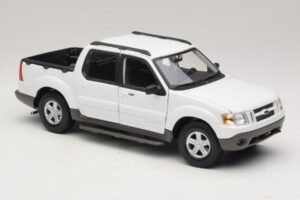 Ford Explorer Sport Trac Balts Maisto 1:18 36891 Metāls — attēls 6 no 8