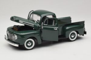 Ford F-1 Zaļš Road Legends 1:18 92218 Metāls — attēls 2 no 8