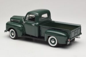 Ford F-1 Zaļš Road Legends 1:18 92218 Metāls — attēls 7 no 8