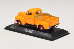 Ford F1 Coca-Cola Minichamps 1:43 400082062 Metāls — attēls 3 no 5