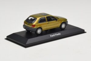 Ford Fiesta Mk4 Zelta Maxichamps 1:43 940085060 Metāls — attēls 2 no 5