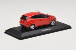 Ford Fiesta Mk7 Sarkans Maxichamps 1:43 940088000 Metāls — attēls 2 no 5