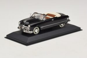 Ford FL Kabriolets Melns Minichamps 1:43 400082231 Metāls — attēls 2 no 5