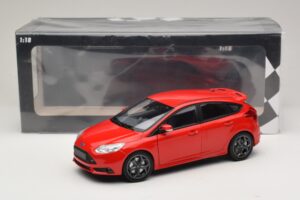 Ford Focus ST Mk2 Sarkans Minichamps 1:18 110082002 Metāls — attēls 8 no 8