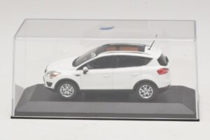 Ford Kuga Mk1 Balts Dīlera Izdevums Minichamps 1:43 KUGA002 Metāls — attēls 4 no 5