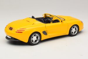 Ford Mustang Mach III Kabriolets Dzeltens Maisto 1:18 32815 Metāls — attēls 3 no 8