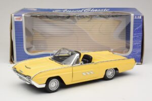 Ford Thunderbird Kabriolets Dzeltens Anson 1:18 30334-P1 Metāls — attēls 8 no 8