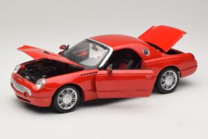 Ford Thunderbird Sarkans Maisto 1:18 31620 Metāls — attēls 2 no 8