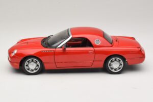 Ford Thunderbird Sarkans Maisto 1:18 31620 Metāls — attēls 4 no 8